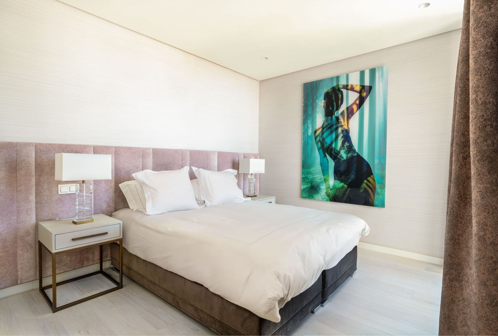 3 sypialnia Apartament na sprzedaż w Marbella z basenem garażem - 2 698 000 € (Ref: 9845137)