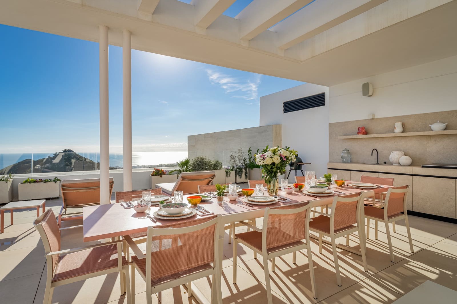 3 sypialnia Apartament na sprzedaż w Marbella z basenem garażem - 2 698 000 € (Ref: 9845137)
