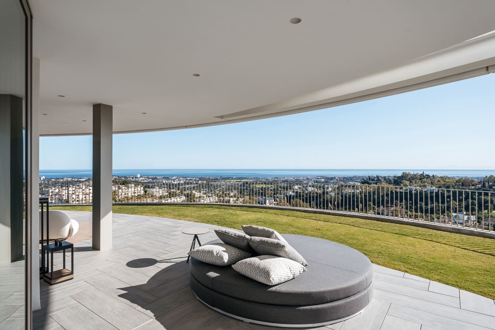3 bedroom Apartment for sale in Benahavis with pool garage - € 2,950,000 (Ref: 9845138)