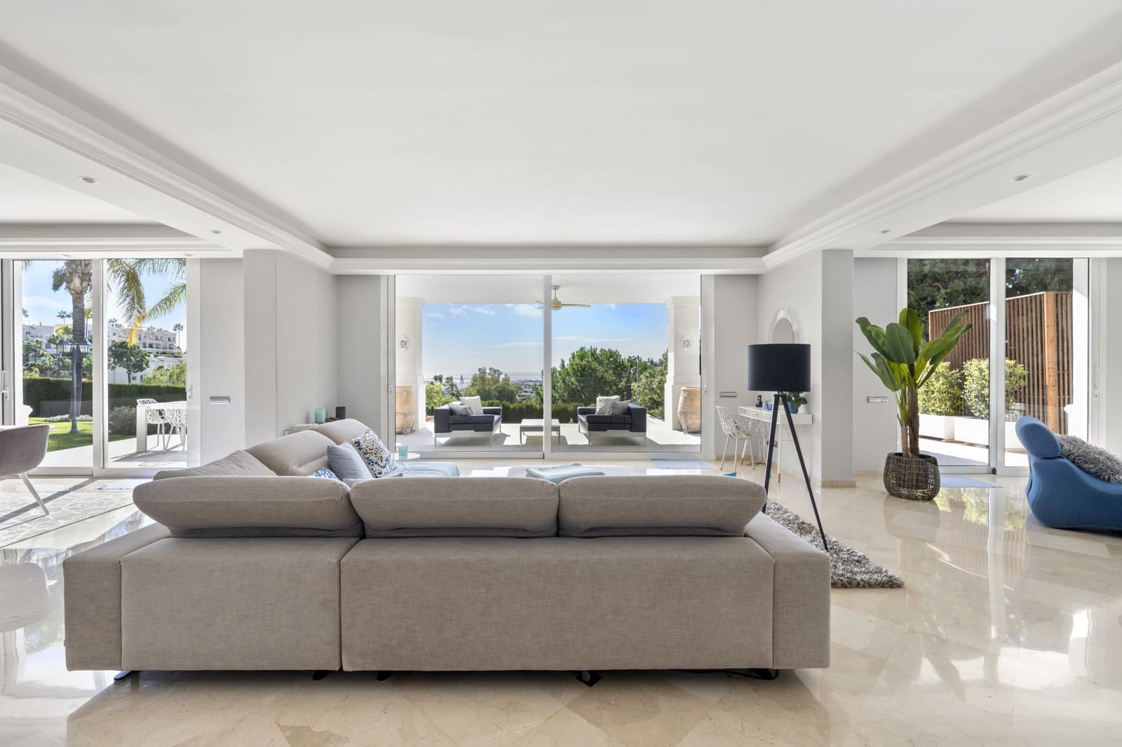 3 sypialnia Willa na sprzedaż w Benahavis z basenem garażem - 2 930 000 € (Ref: 9845149)