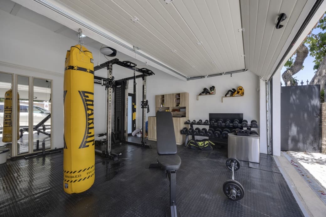 4 chambre Villa/Maison à vendre à Marbella avec piscine garage - 2 395 000 € (Ref: 9845155)