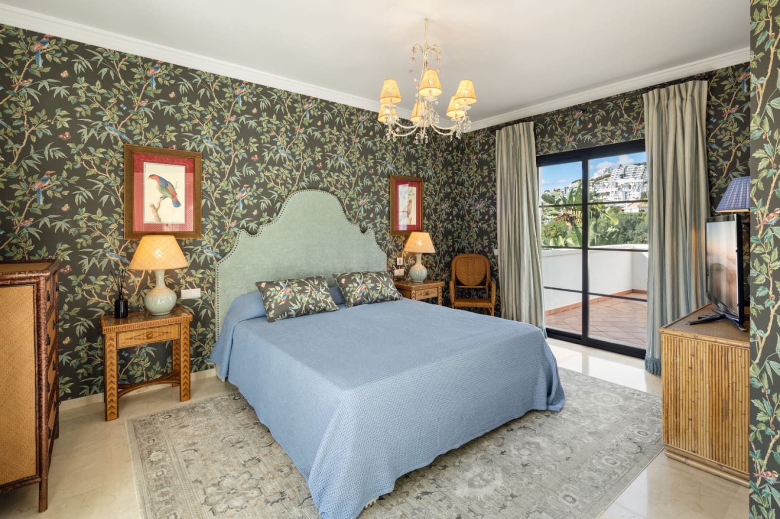 4 quarto Moradia para venda em Benahavis com piscina garagem - 2 950 000 € (Ref: 9845159)
