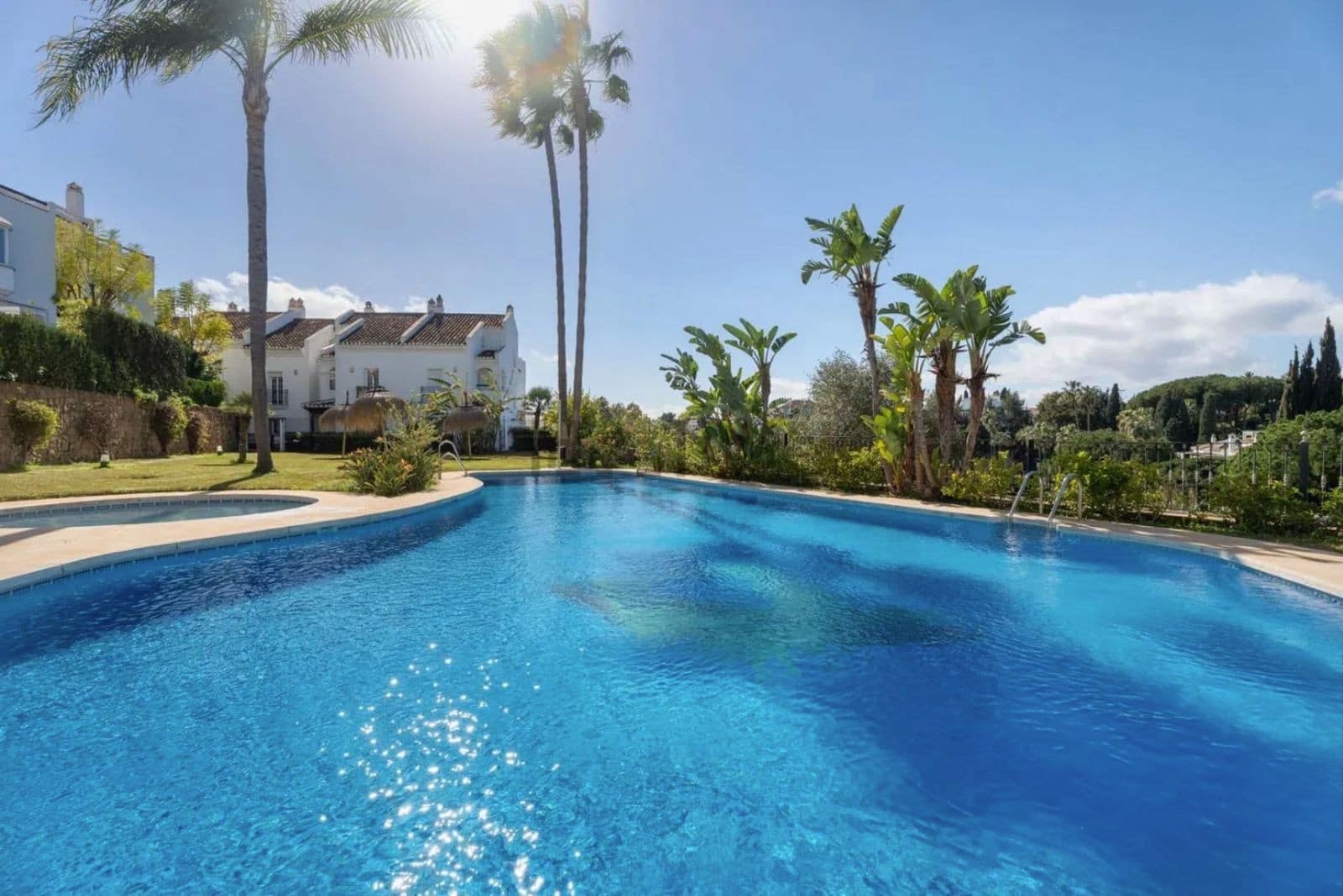 3 bedroom Townhouse for sale in Golden Mile with pool garage - € 1,495,000 (Ref: 9845162)