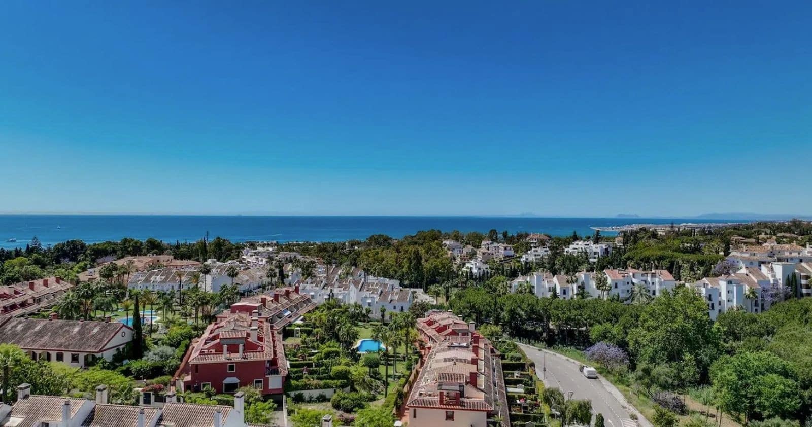 3 bedroom Townhouse for sale in Golden Mile with pool garage - € 1,495,000 (Ref: 9845162)