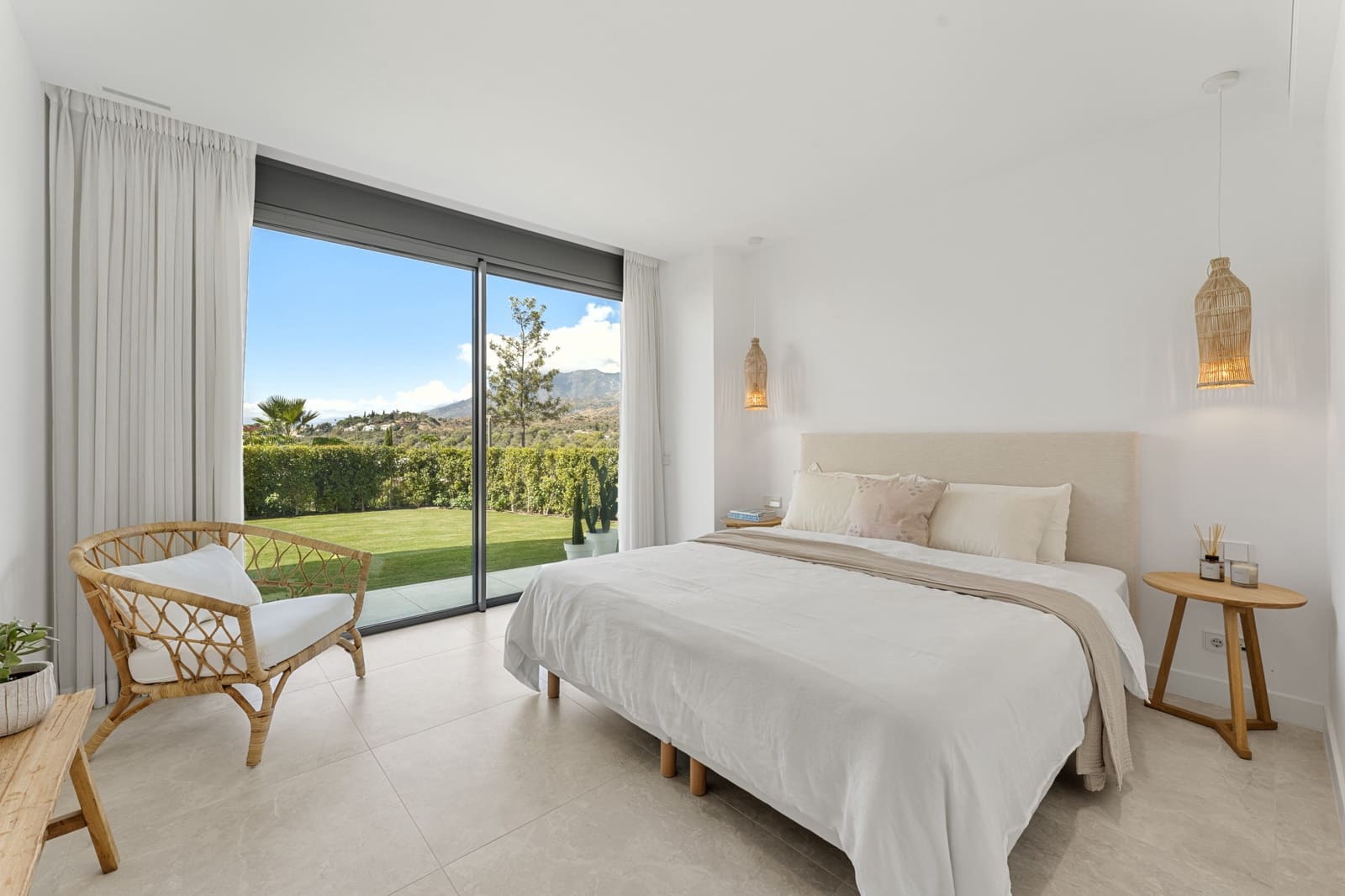 4 quarto Apartamento para venda em Marbella com piscina garagem - 1 495 000 € (Ref: 9845165)