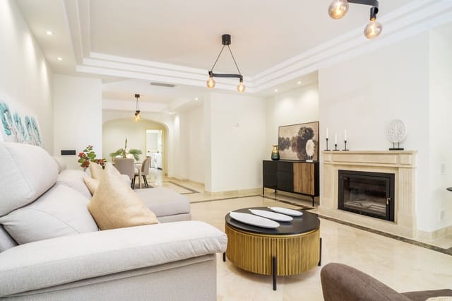 Apartamento de 3 habitaciones en Golden Mile, Marbella en venta con piscina garaje - 1.020.000 € (Ref: 9845166)