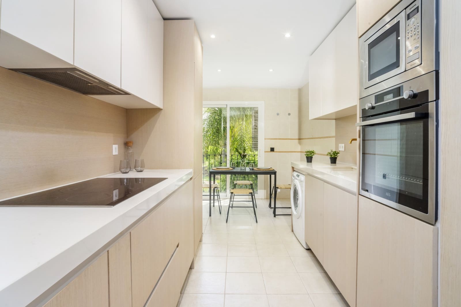 3 bedroom Apartment for sale in Golden Mile with pool garage - € 1,020,000 (Ref: 9845166)