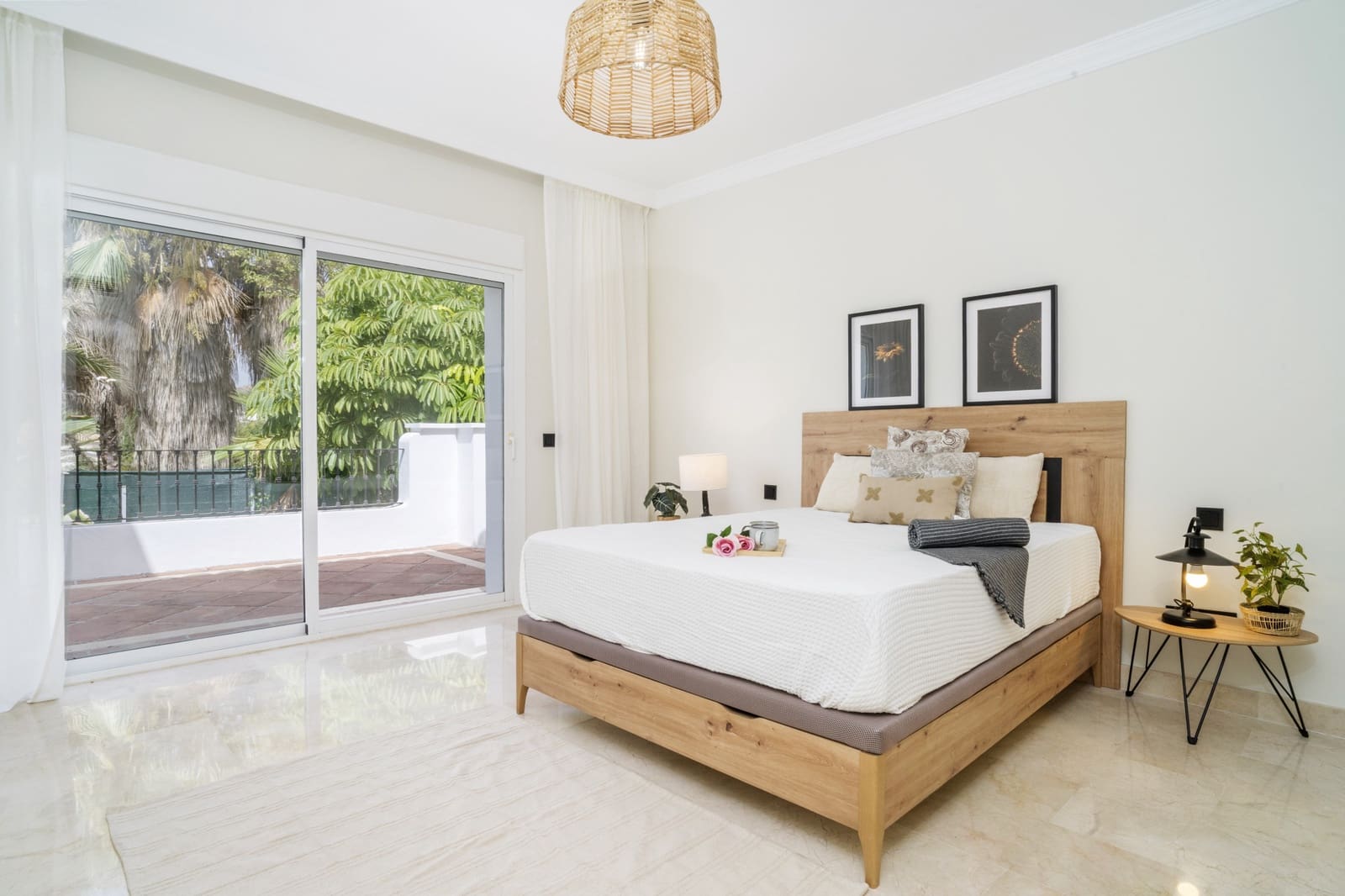 3 bedroom Apartment for sale in Golden Mile with pool garage - € 1,020,000 (Ref: 9845166)