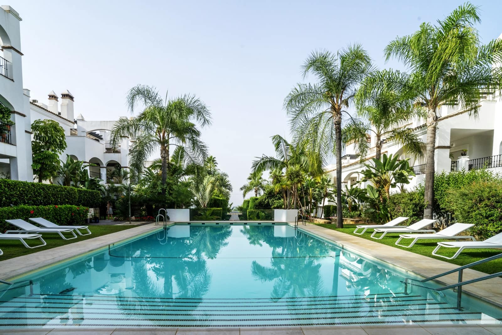 3 bedroom Apartment for sale in Golden Mile with pool garage - € 1,020,000 (Ref: 9845166)