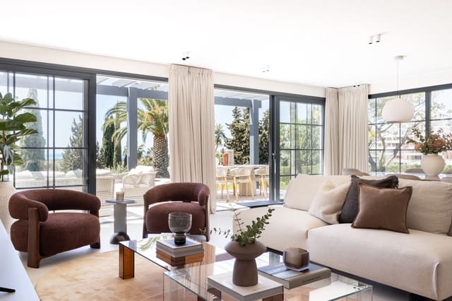 4 bedroom Villa for sale in El Paraiso, Estepona with pool garage - € 3,495,000 (Ref: 9855121)