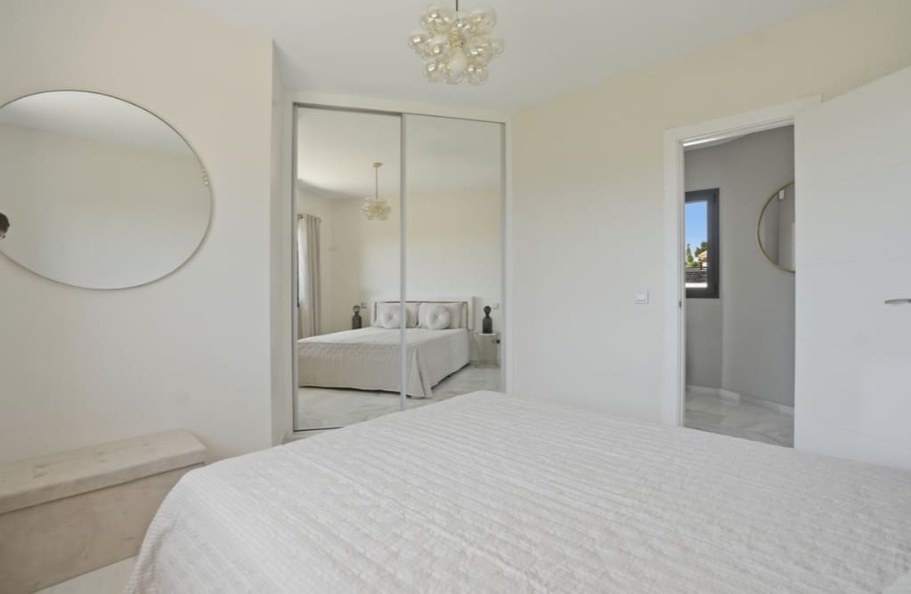 4 quarto Moradia para venda em Mijas Costa com piscina garagem - 1 599 000 € (Ref: 9868362)