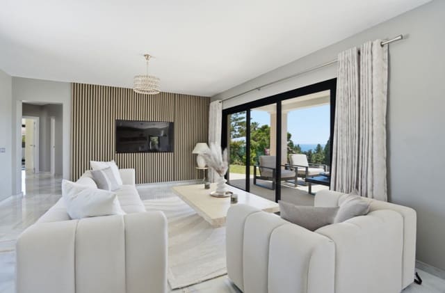 4 soverom Villa til salgs i Mijas Costa, Mijas med svømmebasseng garasje - € 1 599 000 (Ref: 9868362)