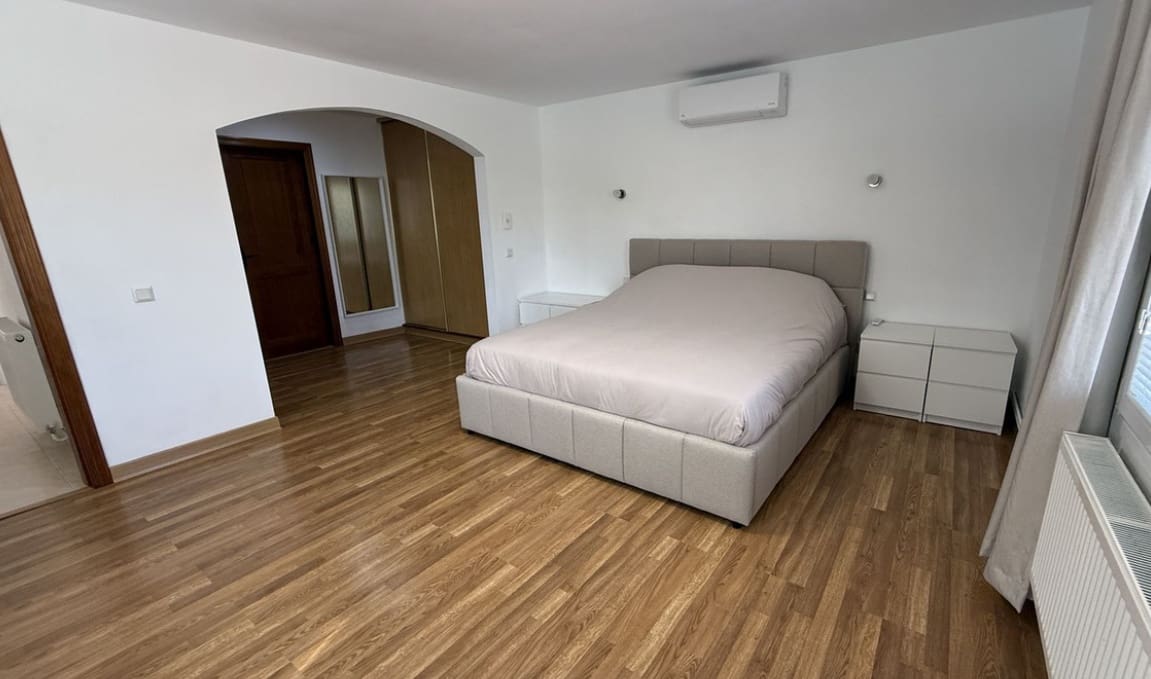 4 slaapkamer Villa te koop in Mijas Costa met zwembad - € 750.000 (Ref: 9868364)