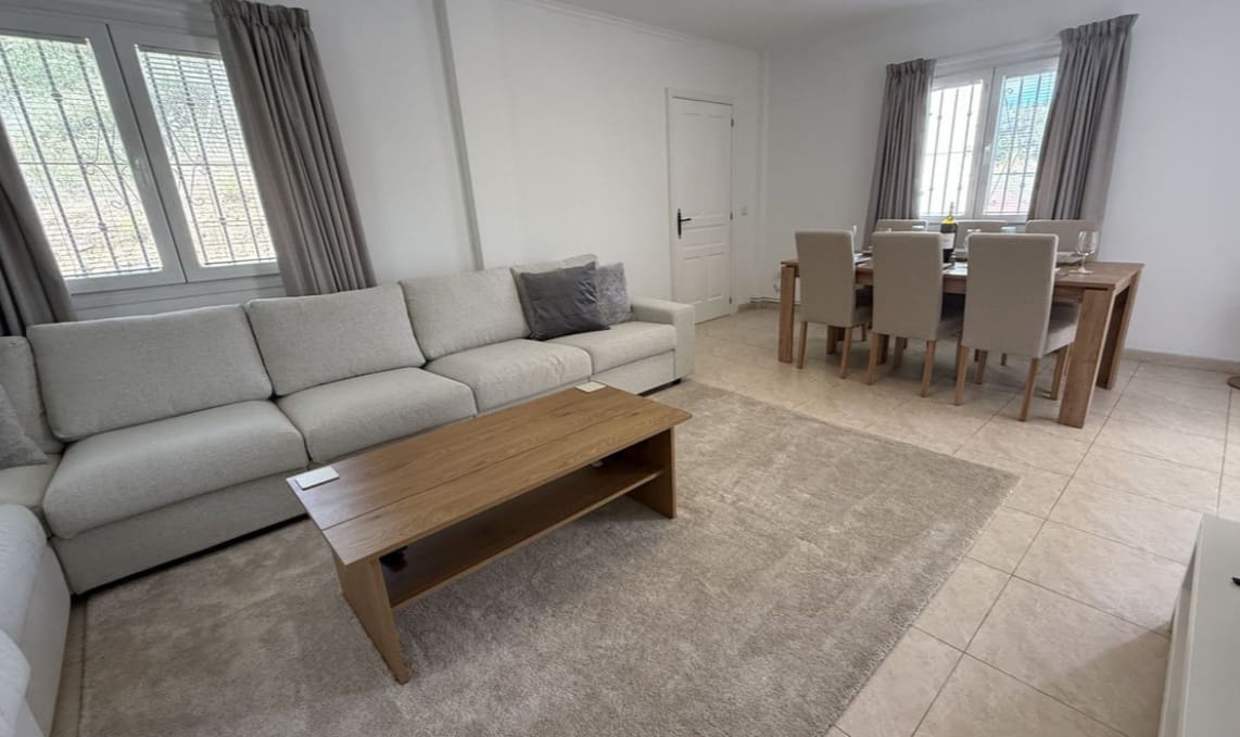 4 slaapkamer Villa te koop in Mijas Costa met zwembad - € 750.000 (Ref: 9868364)