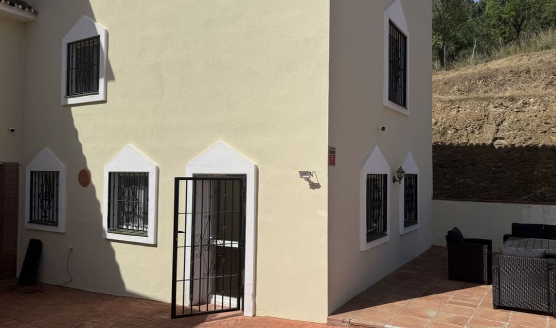 4 slaapkamer Villa te koop in Mijas Costa met zwembad - € 750.000 (Ref: 9868364)