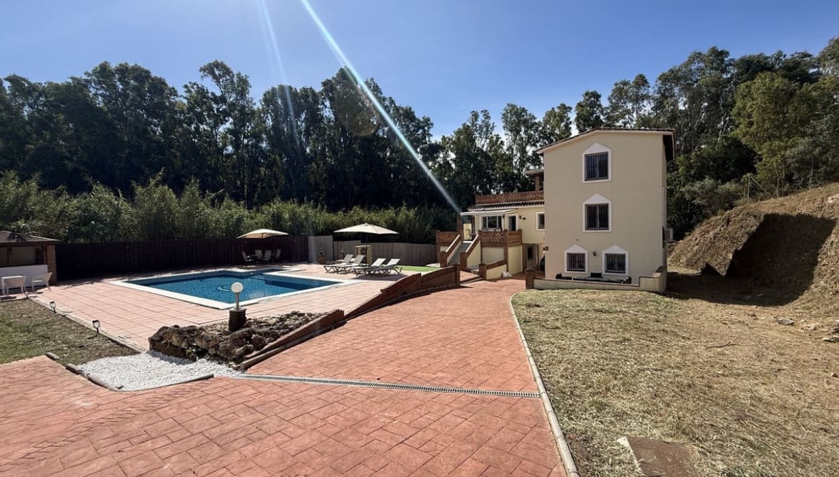 4 slaapkamer Villa te koop in Mijas Costa met zwembad - € 750.000 (Ref: 9868364)
