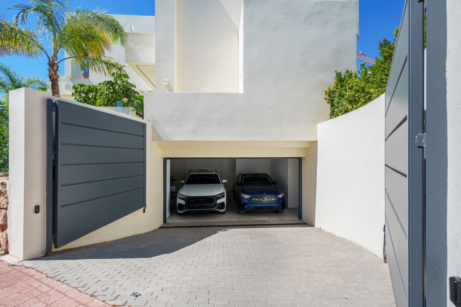 Chalet de 4 habitaciones en Marbella en venta con piscina garaje - 2.750.000 € (Ref: 9878151)