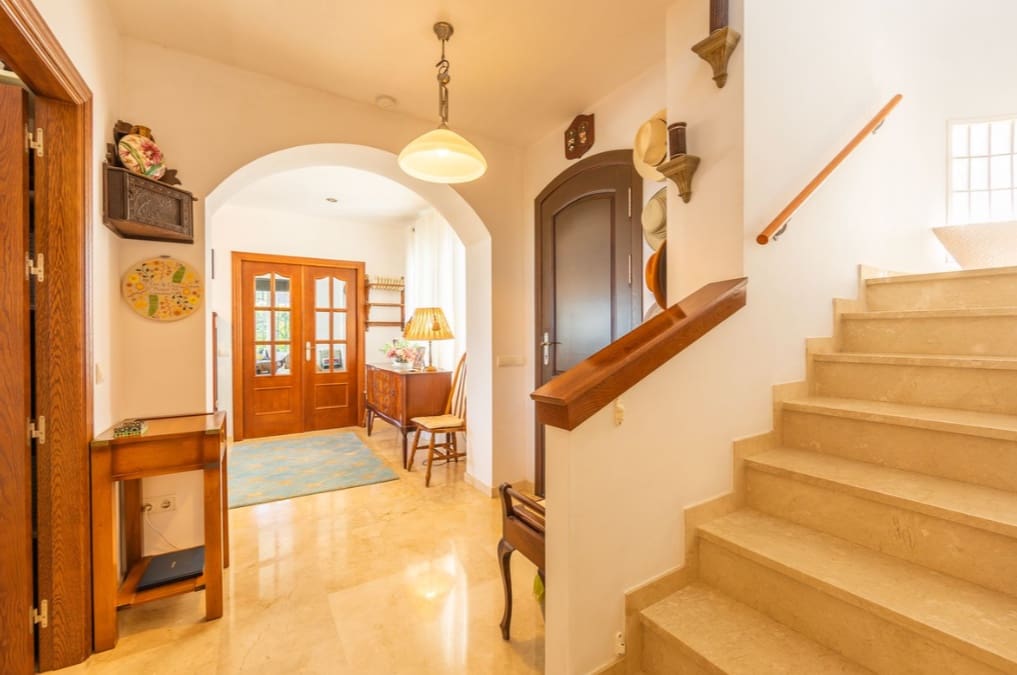 3 quarto Moradia para venda em San Luis de Sabinillas com piscina garagem - 875 000 € (Ref: 9878153)