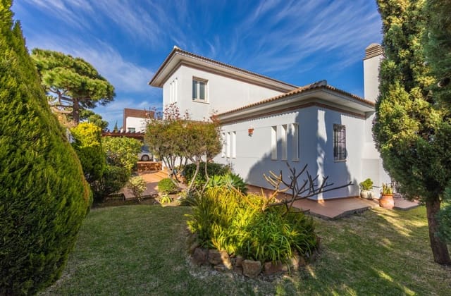 3 quarto Moradia para venda em San Luis de Sabinillas, Manilva com piscina garagem - 875 000 € (Ref: 9878153)