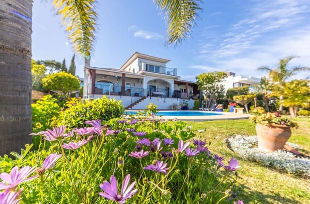3 quarto Moradia para venda em San Luis de Sabinillas, Manilva com piscina garagem - 875 000 € (Ref: 9878153)