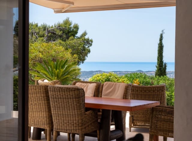 4 sovrum Villa till salu i Mijas med pool garage - 995 000 € (Ref: 9878154)
