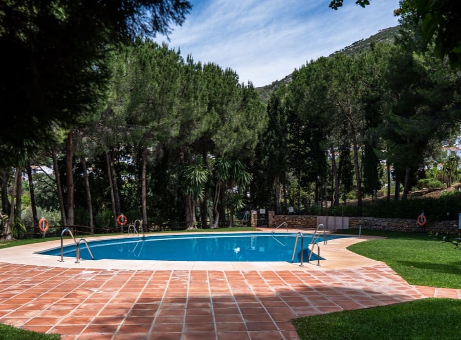 4 bedroom Villa for sale in Mijas with pool garage - € 995,000 (Ref: 9878154)