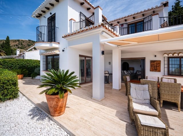 4 sovrum Villa till salu i Mijas med pool garage - 995 000 € (Ref: 9878154)