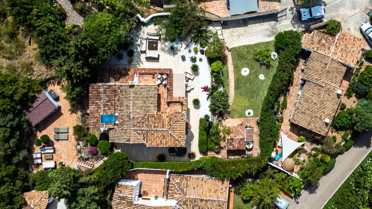 4 bedroom Villa for sale in Mijas with pool garage - € 995,000 (Ref: 9878154)