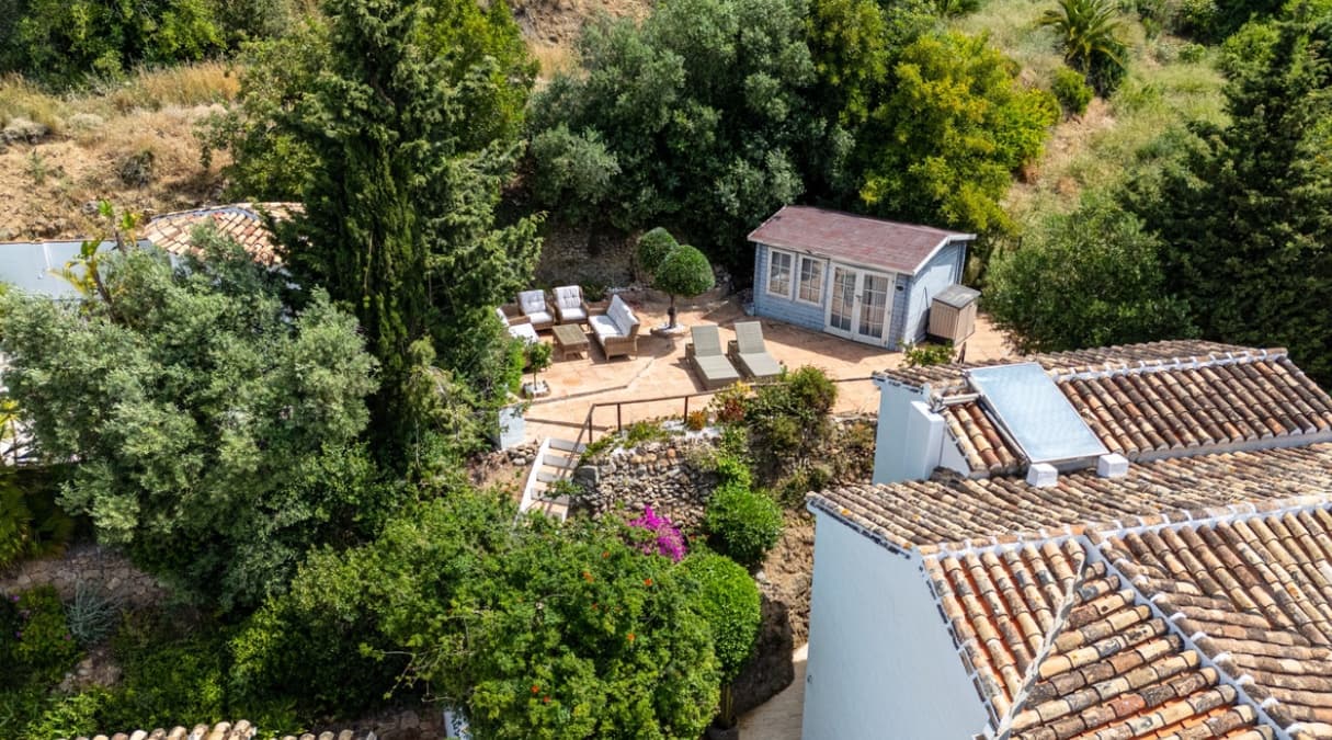 4 bedroom Villa for sale in Mijas with pool garage - € 995,000 (Ref: 9878154)