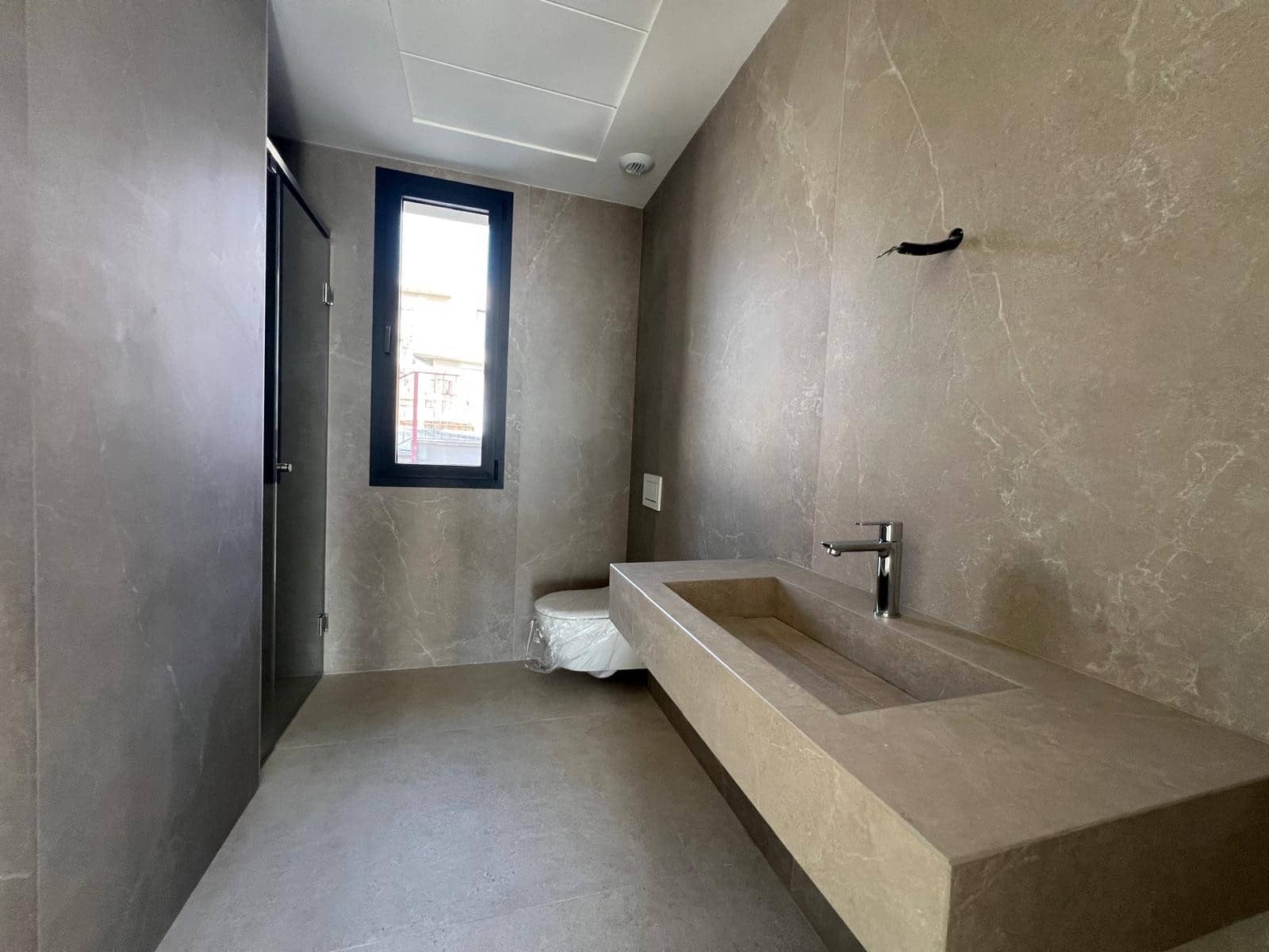 3 sypialnia Willa na sprzedaż w Benahavis z basenem garażem - 2 100 000 € (Ref: 9891837)