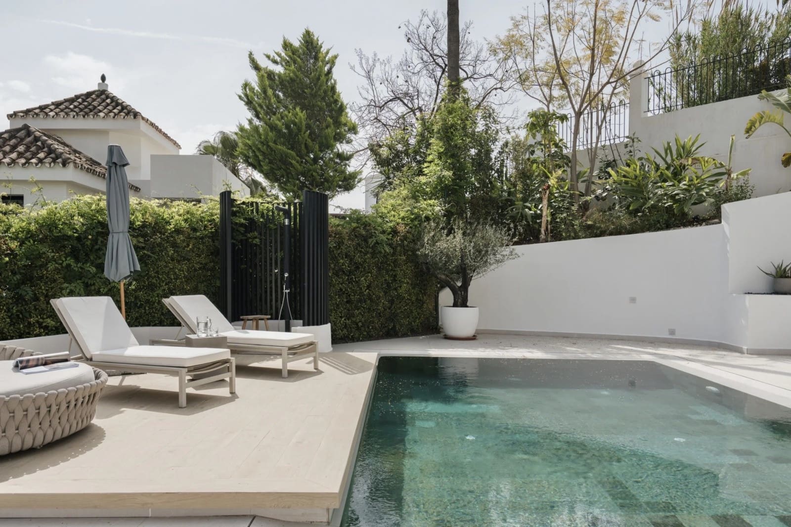 Chalet de 5 habitaciones en Nueva Andalucia en venta con piscina garaje - 3.250.000 € (Ref: 9893888)
