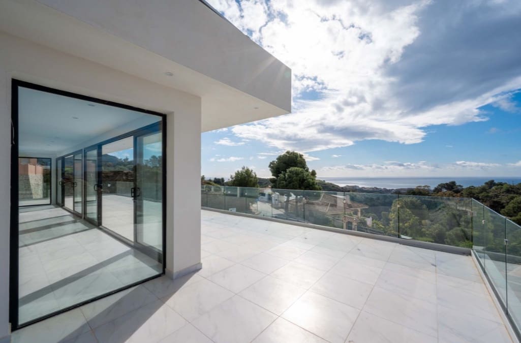 4 soveværelse Villa til salg i Mijas med swimmingpool garage - € 1.480.000 (Ref: 9893889)