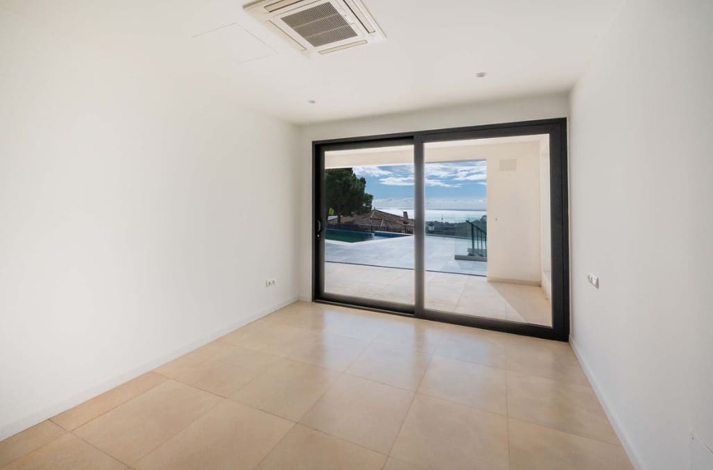 4 soveværelse Villa til salg i Mijas med swimmingpool garage - € 1.480.000 (Ref: 9893889)