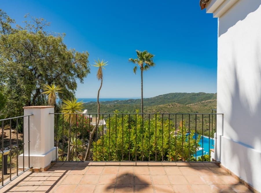 5 soverom Villa til salgs i Marbella med svømmebasseng garasje - € 1 795 000 (Ref: 9893895)
