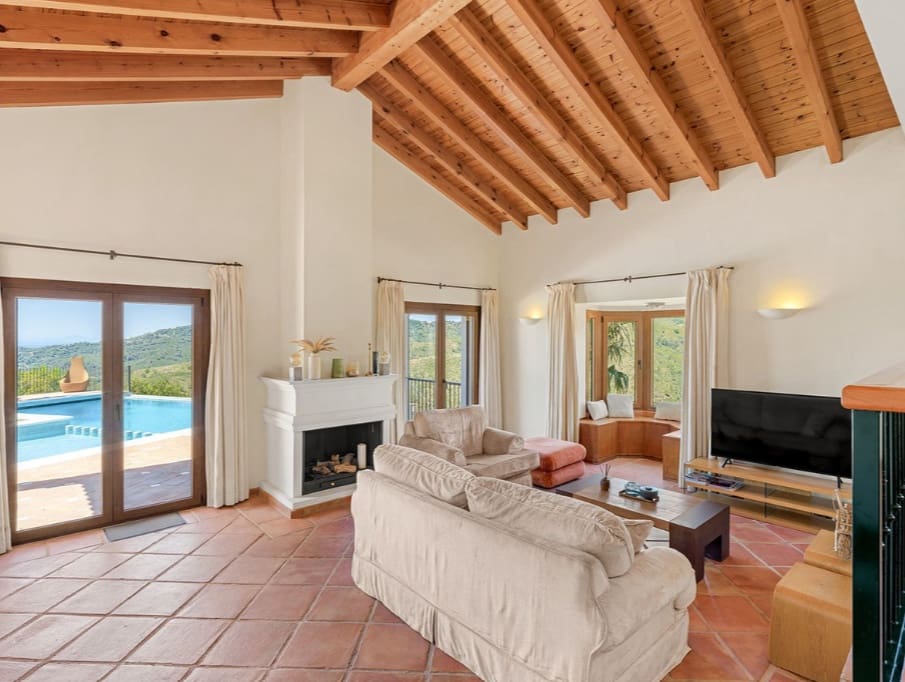 5 soverom Villa til salgs i Marbella med svømmebasseng garasje - € 1 795 000 (Ref: 9893895)
