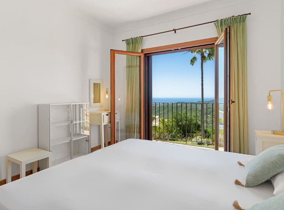 5 soverom Villa til salgs i Marbella med svømmebasseng garasje - € 1 795 000 (Ref: 9893895)