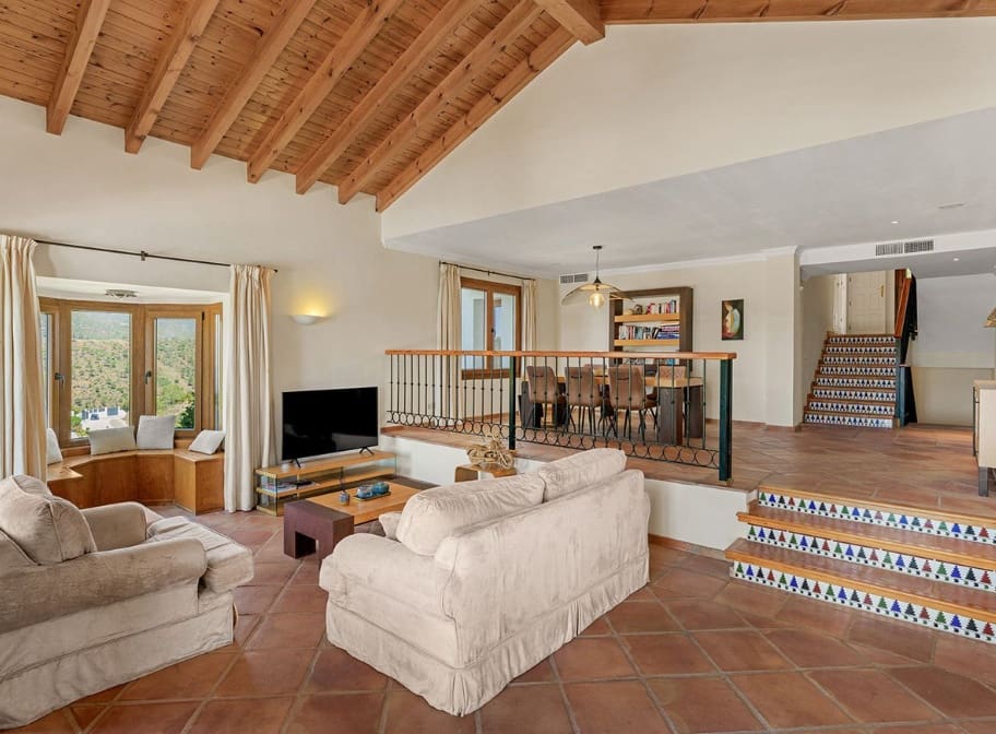 5 soverom Villa til salgs i Marbella med svømmebasseng garasje - € 1 795 000 (Ref: 9893895)