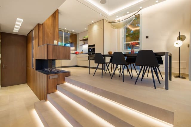 4 slaapkamer Villa te koop in Marbella met zwembad garage - € 2.775.000 (Ref: 9903947)
