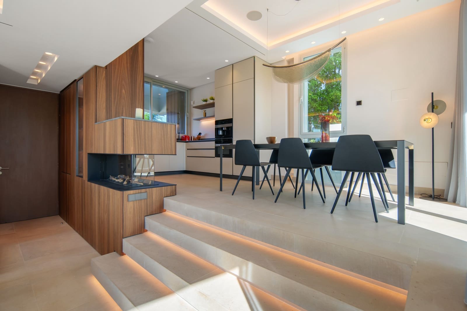 4 slaapkamer Villa te koop in Marbella met zwembad garage - € 2.775.000 (Ref: 9903947)