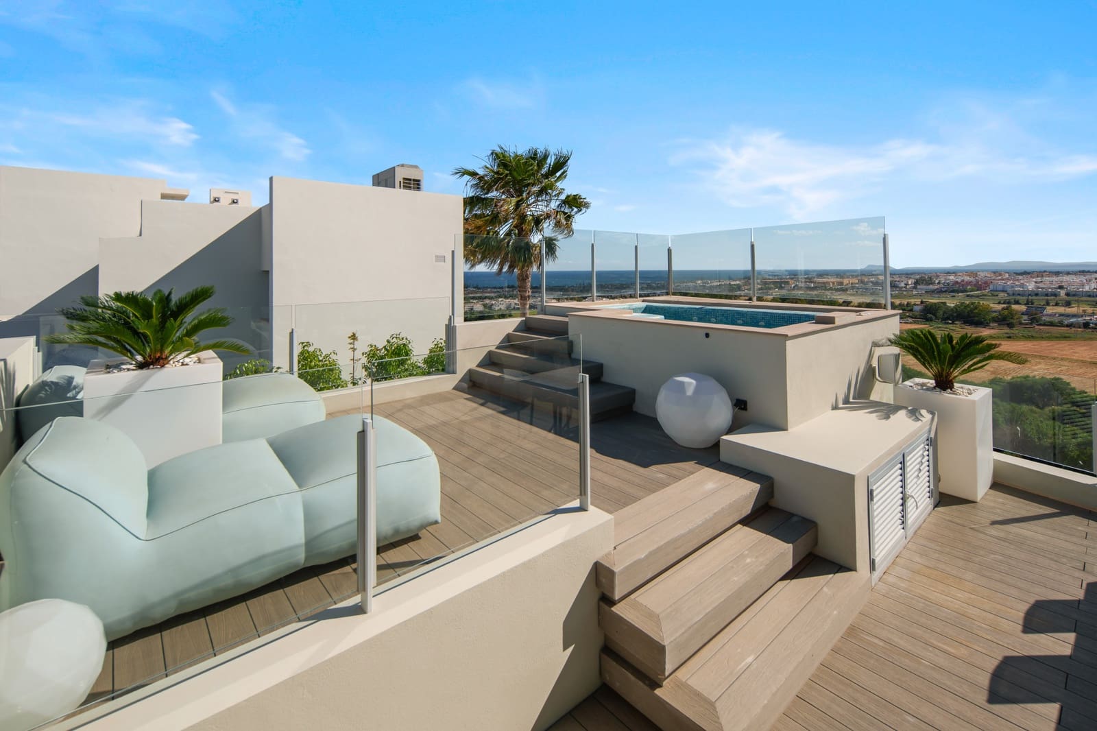 4 slaapkamer Villa te koop in Marbella met zwembad garage - € 2.775.000 (Ref: 9903947)