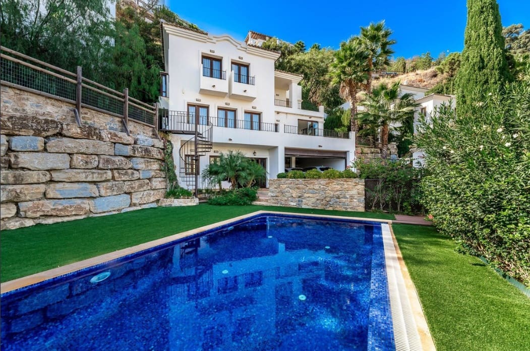 Chalet de 5 habitaciones en Benahavís en venta con piscina garaje - 1.595.000 € (Ref: 9906889)