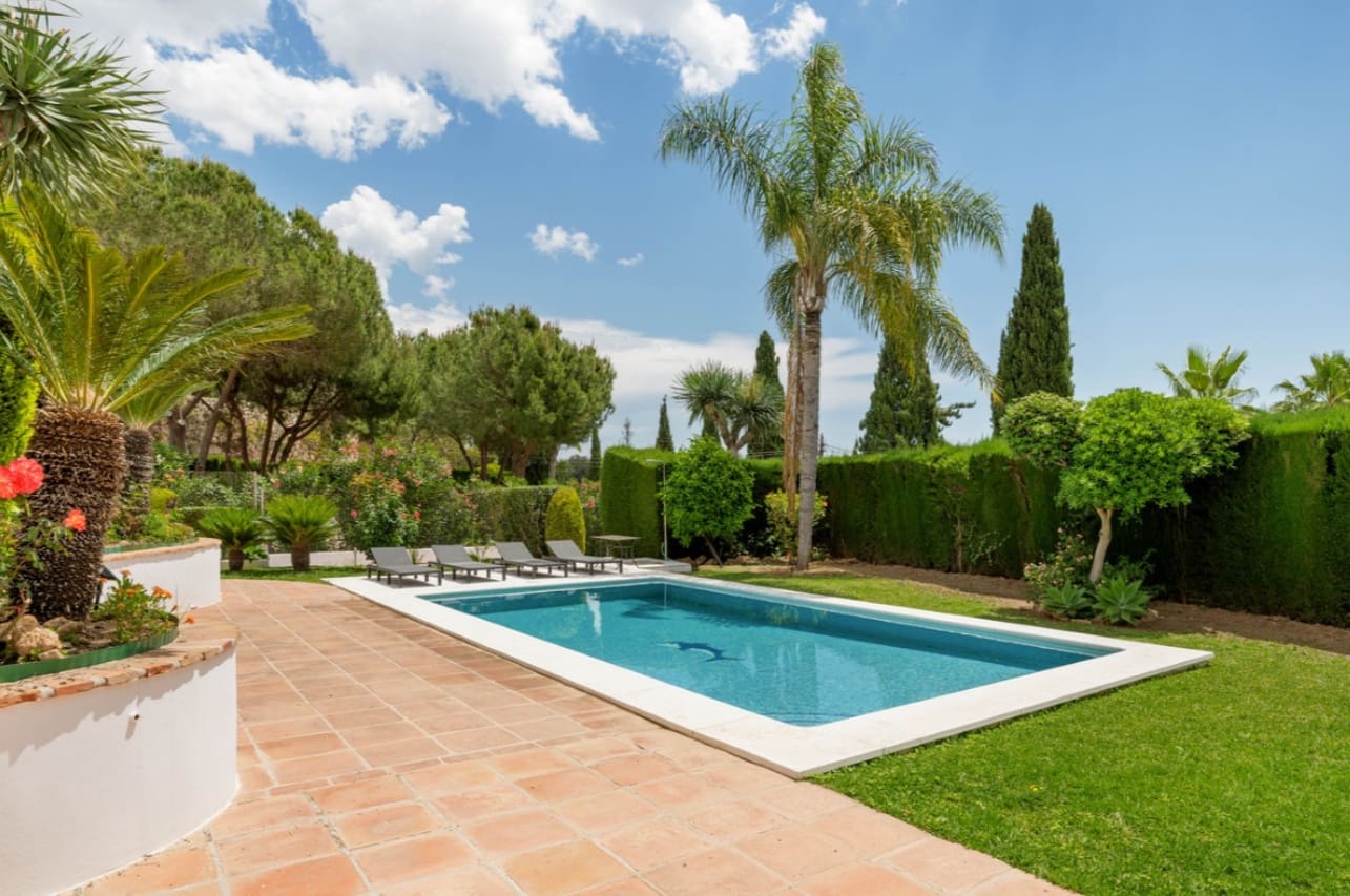 4 soverom Villa til salgs i La Cala de Mijas med svømmebasseng garasje - € 1 180 000 (Ref: 9906893)