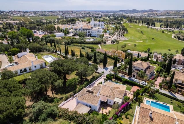 4 soverom Villa til salgs i La Cala de Mijas, Mijas med svømmebasseng garasje - € 1 180 000 (Ref: 9906893)