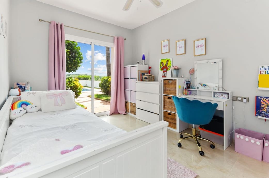 3 camera da letto Villa in vendita in Estepona con piscina garage - 799.000 € (Rif: 9906894)