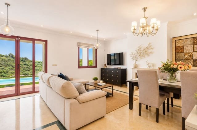 3 camera da letto Villa in vendita in Estepona con piscina garage - 525.000 € (Rif: 9906895)