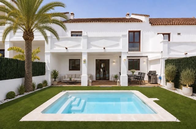 3 camera da letto Villa in vendita in Estepona con piscina garage - 525.000 € (Rif: 9906895)