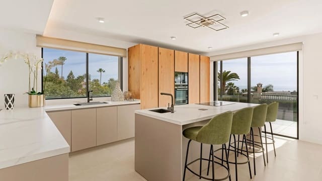 Chalet de 5 habitaciones en Marbella en venta con piscina garaje - 4.290.000 € (Ref: 9924233)