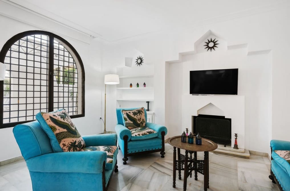 4 bedroom Villa for sale in Marbella - € 1,649,000 (Ref: 9926925)