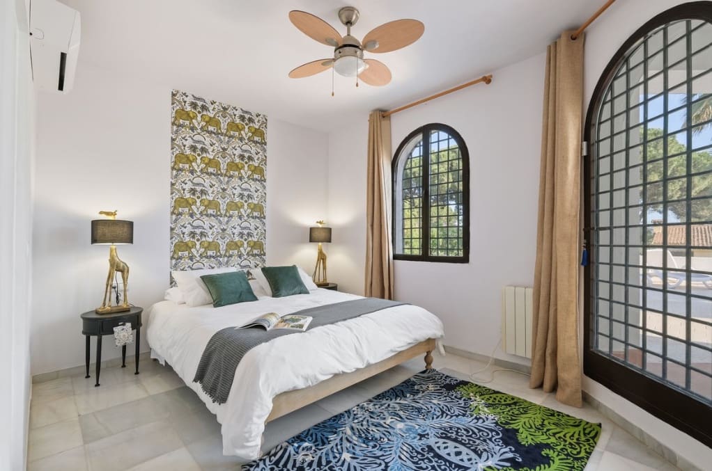 4 bedroom Villa for sale in Marbella - € 1,649,000 (Ref: 9926925)