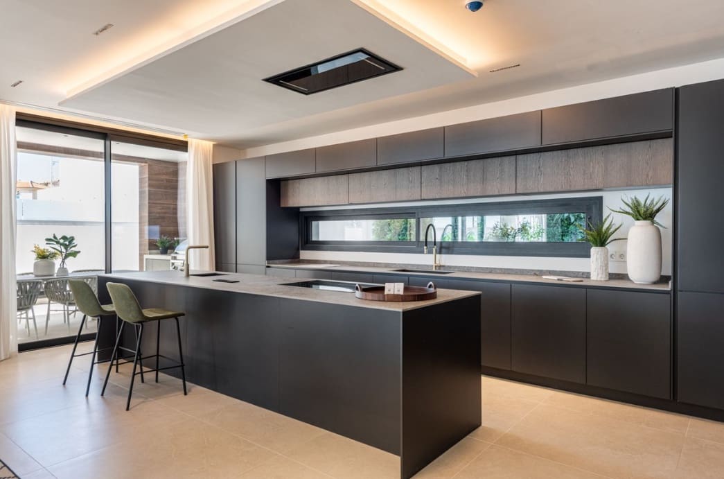 3 chambre Villa/Maison à vendre à La Cala de Mijas avec piscine garage - 2 095 000 € (Ref: 9928914)